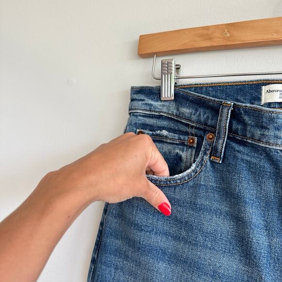 Abercrombie & Fitch The Mom High Rise Distressed Straight Leg Jeans Blue 29 - Picture 5 of 7